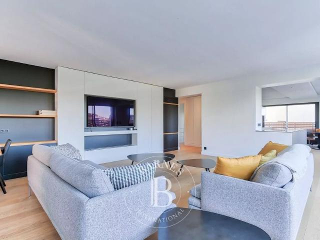 Tout savoir sur cet appartement dans le quartier Auteuil Nord, à Paris 16ème