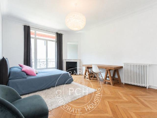 Tout savoir sur cet appartement dans le quartier Auteuil Nord, à Paris 16ème