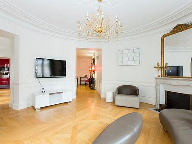 Tout savoir sur cet appartement dans le quartier Auteuil Nord, à Paris 16ème