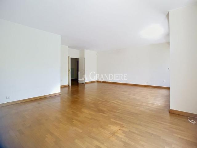 Tout savoir sur cet appartement dans le quartier Auteuil Nord, à Paris 16ème
