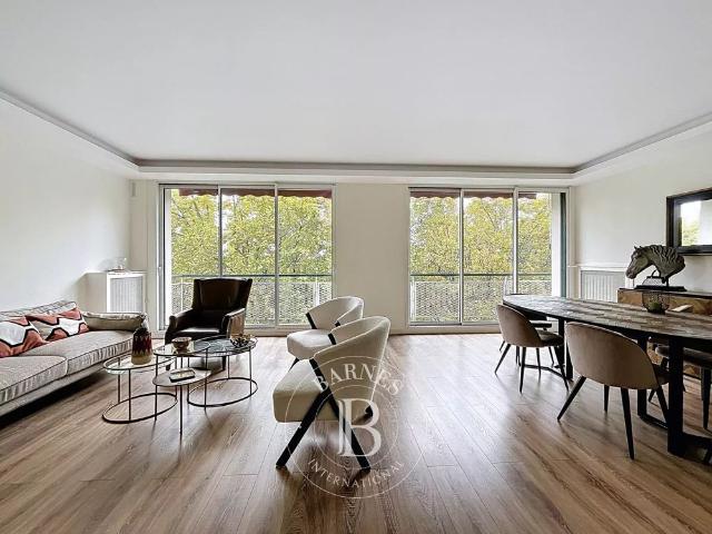 Tout savoir sur cet appartement dans le quartier Auteuil Sud, à Paris 16ème