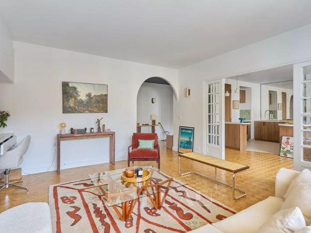 Tout savoir sur cet appartement dans le quartier Auteuil Sud, à Paris 16ème