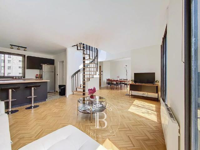 Tout savoir sur cet appartement dans le quartier Auteuil Sud, à Paris 16ème