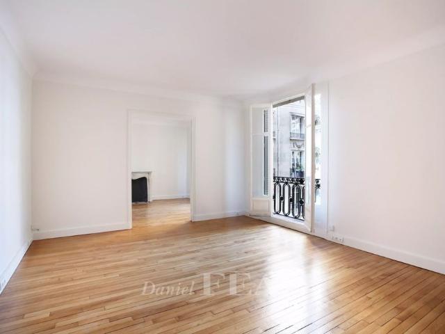 Tout savoir sur cet appartement dans le quartier Auteuil Sud, à Paris 16ème