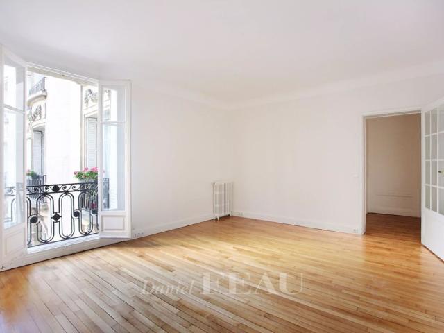 Tout savoir sur cet appartement dans le quartier Auteuil Sud, à Paris 16ème