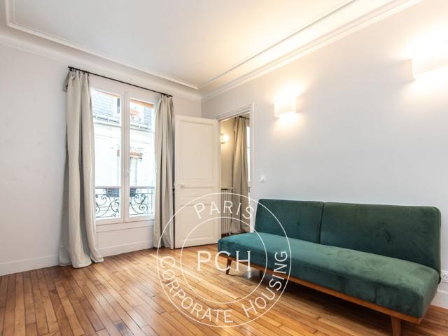 Tout savoir sur cet appartement dans le quartier Batignolles Cardinet, à Paris 17ème