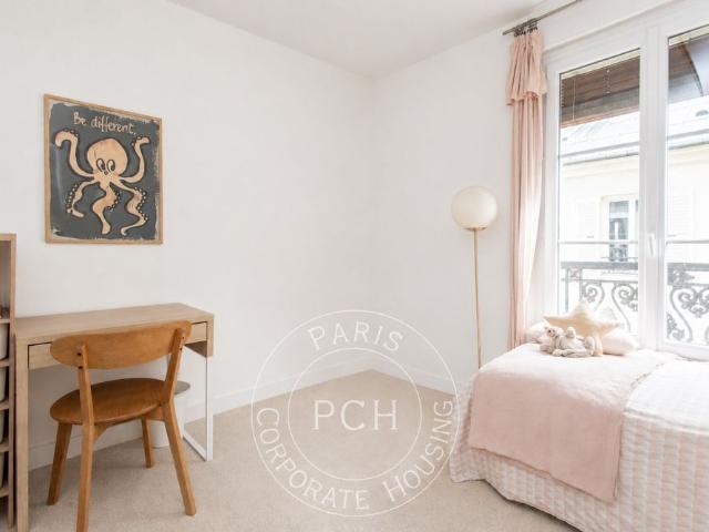 Tout savoir sur cet appartement dans le quartier Batignolles Cardinet, à Paris 17ème