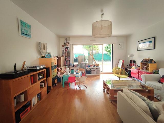 Tout savoir sur cet appartement dans le quartier Bécon, à Courbevoie