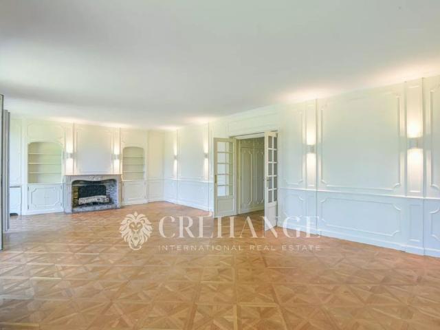 Tout savoir sur cet appartement dans le quartier Général Leclerc, à Saint Germain en Laye