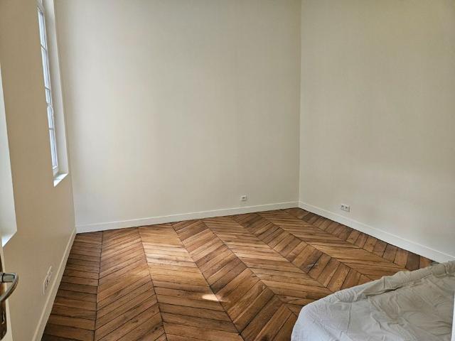 Tout savoir sur cet appartement dans le quartier Grange Aux Belles Terrage, à Paris 10ème