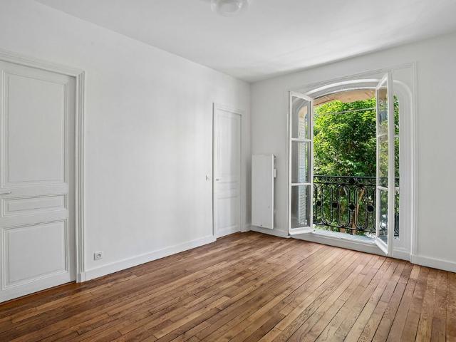Tout savoir sur cet appartement dans le quartier Gros Caillou, à Paris 7ème