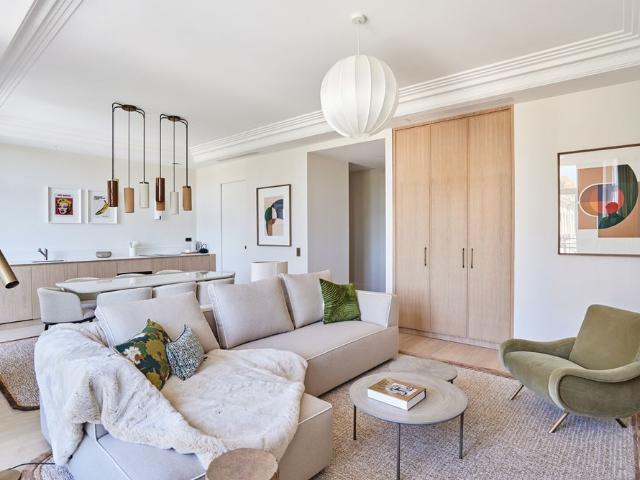 Tout savoir sur cet appartement dans le quartier Gros Caillou, à Paris 7ème