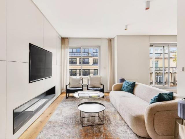 Tout savoir sur cet appartement dans le quartier Gros Caillou, à Paris 7ème