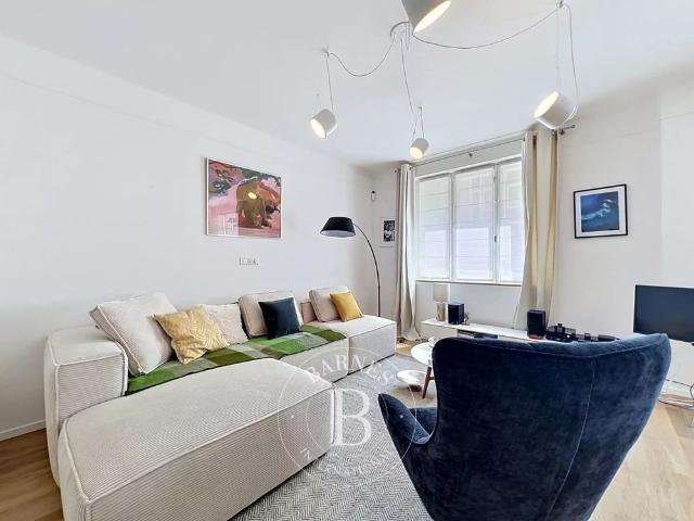 Tout savoir sur cet appartement dans le quartier Gros Caillou, à Paris 7ème
