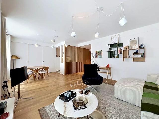 Tout savoir sur cet appartement dans le quartier Gros Caillou, à Paris 7ème