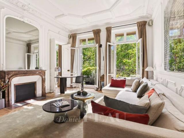 Tout savoir sur cet appartement dans le quartier Gros Caillou, à Paris 7ème