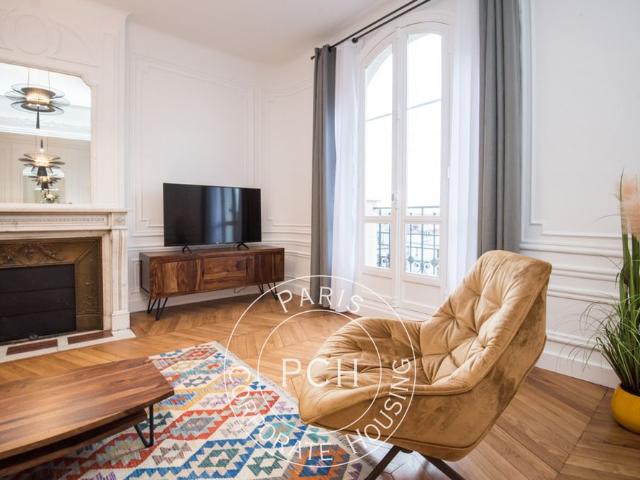 Tout savoir sur cet appartement dans le quartier Gros Caillou, à Paris 7ème