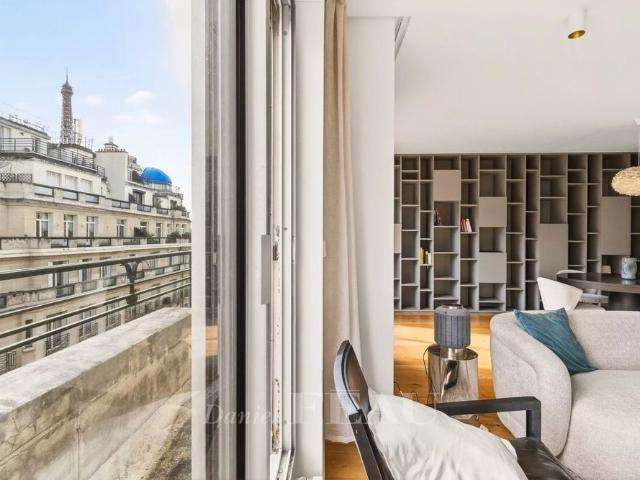 Tout savoir sur cet appartement dans le quartier Gros Caillou, à Paris 7ème
