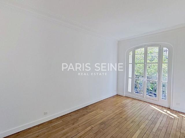 Tout savoir sur cet appartement dans le quartier Gros Caillou, à Paris 7ème
