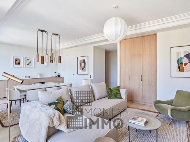 Tout savoir sur cet appartement dans le quartier Gros Caillou, à Paris 7ème