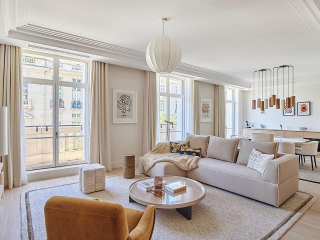 Tout savoir sur cet appartement dans le quartier Gros Caillou, à Paris 7ème