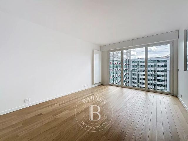 Tout savoir sur cet appartement dans le quartier Dupleix Motte Picquet, à Paris 15ème