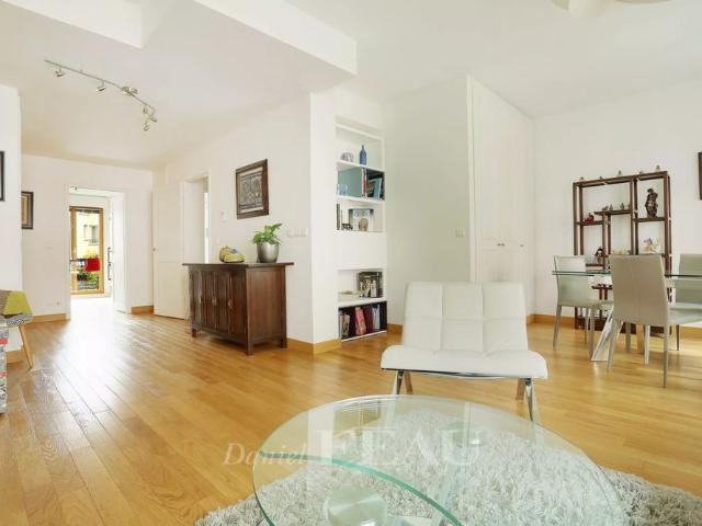 Tout savoir sur cet appartement dans le quartier Emeriau Zola, à Paris 15ème