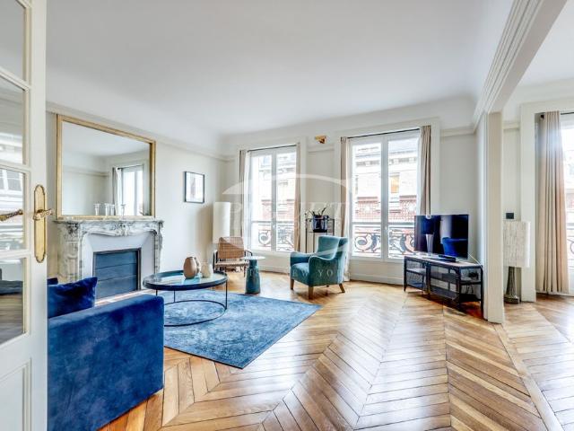 Tout savoir sur cet appartement dans le quartier Enfants Rouges, à Paris 3ème