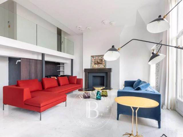 Tout savoir sur cet appartement dans le quartier Ecole Militaire, à Paris 7ème