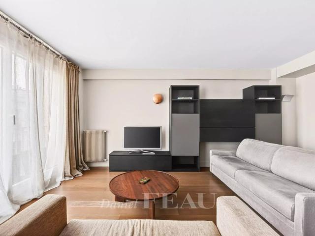Tout savoir sur cet appartement dans le quartier Ecole Militaire, à Paris 7ème