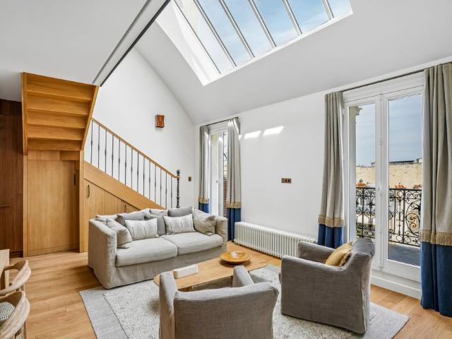 Tout savoir sur cet appartement dans le quartier Ecole Militaire, à Paris 7ème