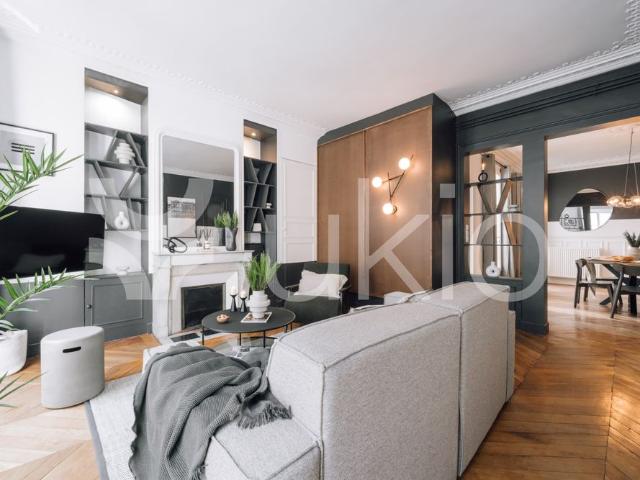 Tout savoir sur cet appartement dans le quartier Elysées Madeleine, à Paris 8ème