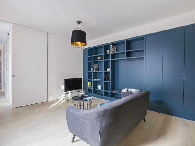 Tout savoir sur cet appartement dans le quartier Elysées Madeleine, à Paris 8ème