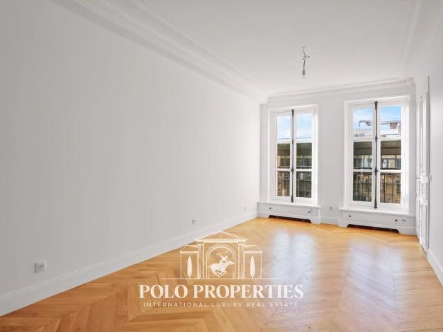 Tout savoir sur cet appartement dans le quartier Elysées Madeleine, à Paris 8ème