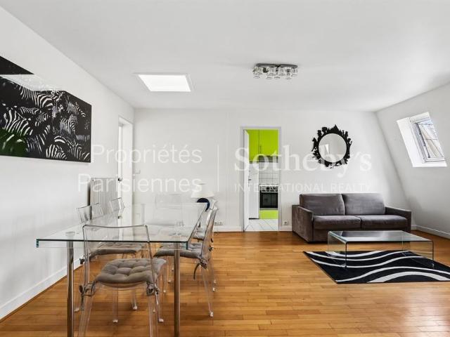 Tout savoir sur cet appartement dans le quartier Europe, à Paris 8ème