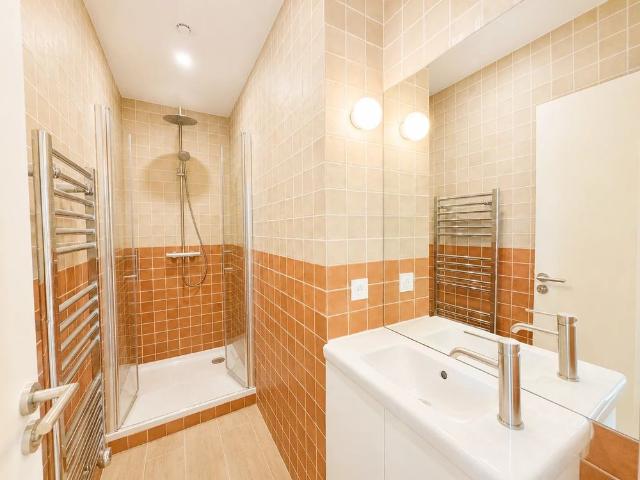 Tout savoir sur cet appartement dans le quartier Europe, à Paris 8ème