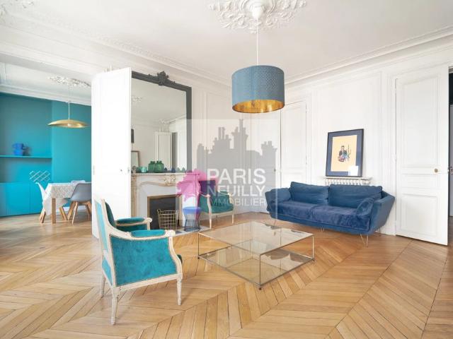 Tout savoir sur cet appartement dans le quartier Europe, à Paris 8ème