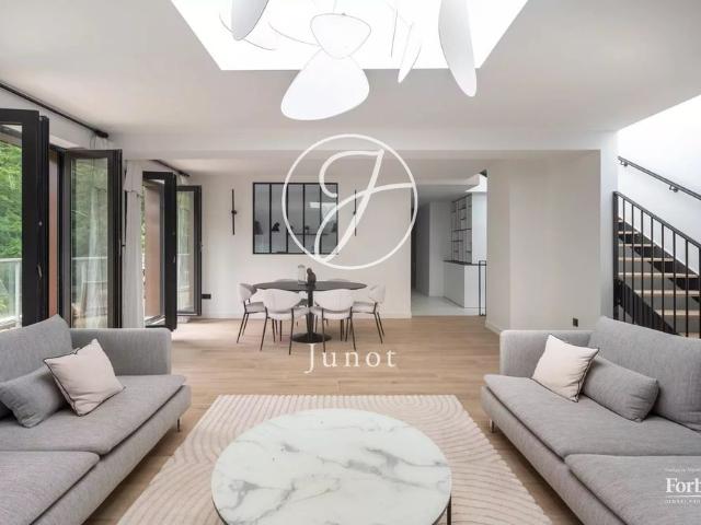 Tout savoir sur cet appartement dans le quartier Forêt de Fausses Reposes, à Ville d'Avray