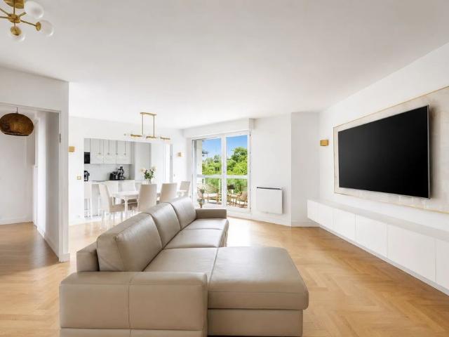 Tout savoir sur cet appartement dans le quartier Front de Seine, à Levallois Perret