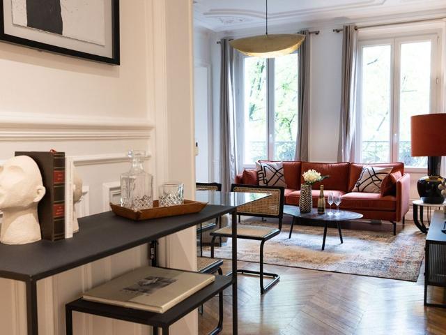 Tout savoir sur cet appartement dans le quartier Hoche Friedland, à Paris 8ème