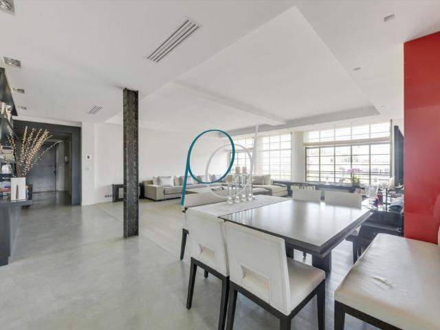 Tout savoir sur cet appartement dans le quartier Hoche Friedland, à Paris 8ème