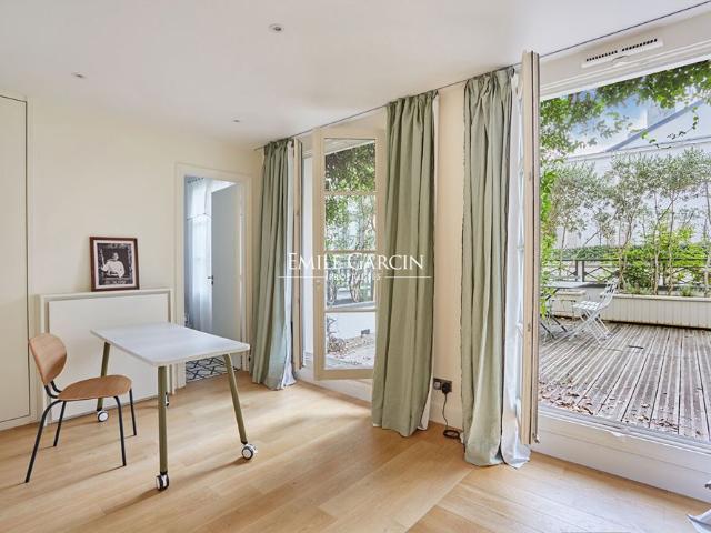 Tout savoir sur cet appartement dans le quartier Invalides, à Paris 7ème