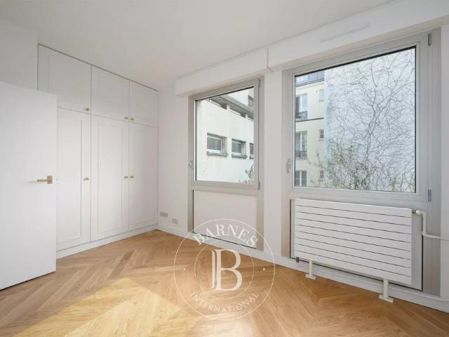 Tout savoir sur cet appartement dans le quartier Invalides, à Paris 7ème