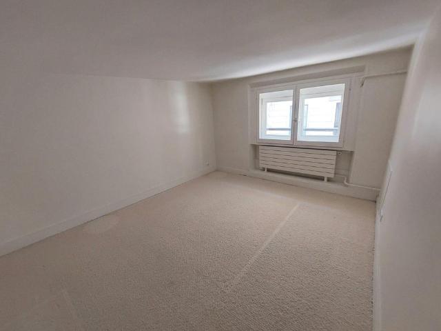 Tout savoir sur cet appartement dans le quartier Invalides, à Paris 7ème