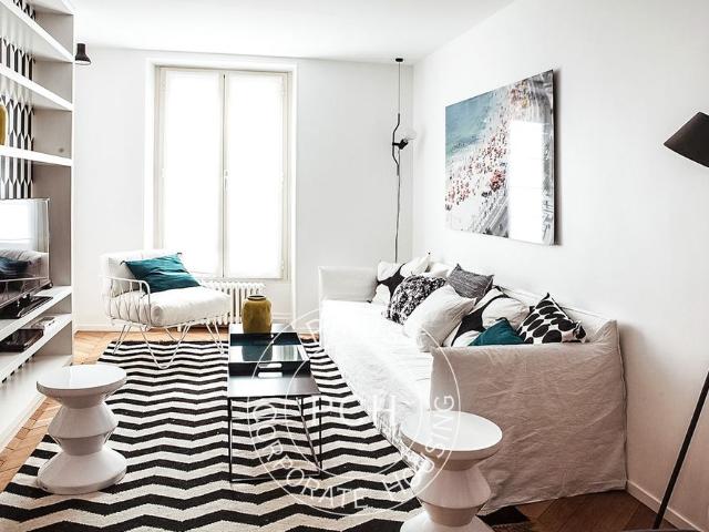 Tout savoir sur cet appartement dans le quartier Invalides, à Paris 7ème