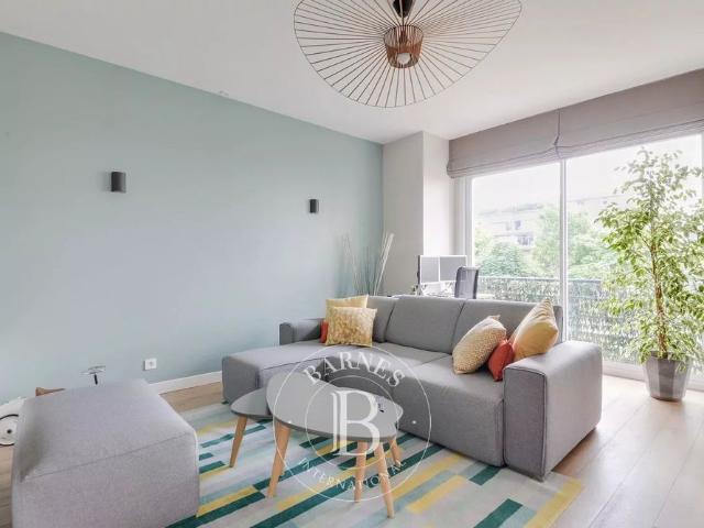 Tout savoir sur cet appartement dans le quartier Ile de la Jatte Parc d'Orléans, à Neuilly sur Seine