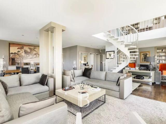 Tout savoir sur cet appartement dans le quartier Ile de la Jatte Parc d'Orléans, à Neuilly sur Seine