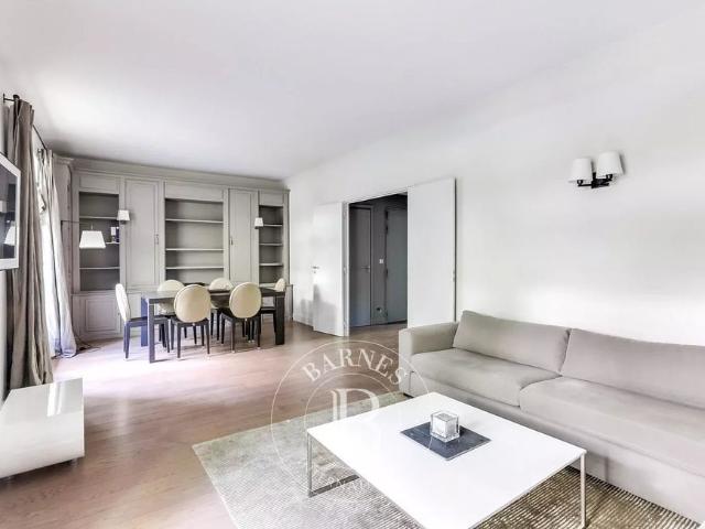 Tout savoir sur cet appartement dans le quartier Ile de la Jatte Parc d'Orléans, à Neuilly sur Seine