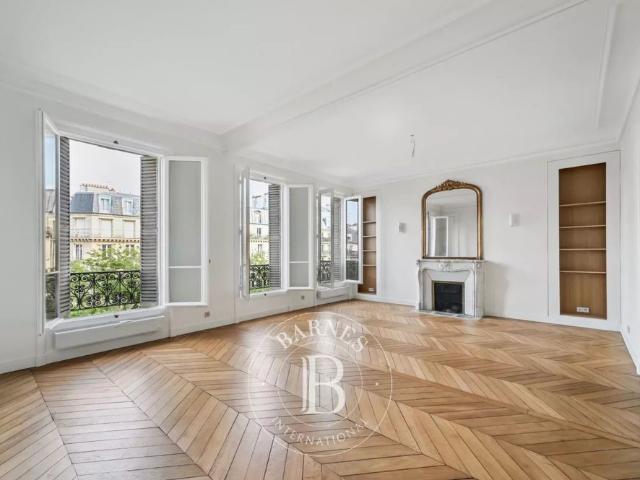 Tout savoir sur cet appartement dans le quartier Jardin des Plantes, à Paris 5ème
