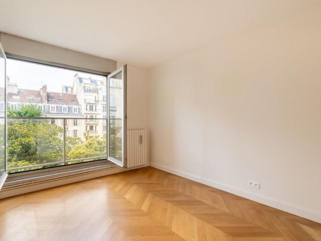 Tout savoir sur cet appartement dans le quartier Odéon, à Paris 6ème